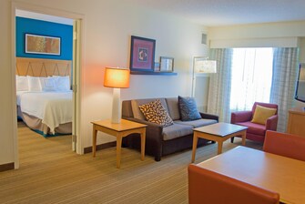 Harrisburg hotel two bedroom suite