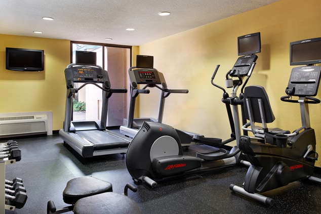 houston hotel fitness center