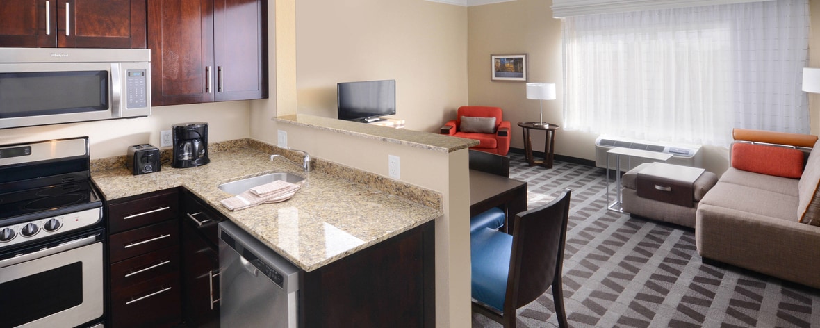 Houston Hotels with Kitchen and Living Area