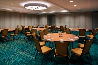 Sala de reuniones en hotel del centro de Houston