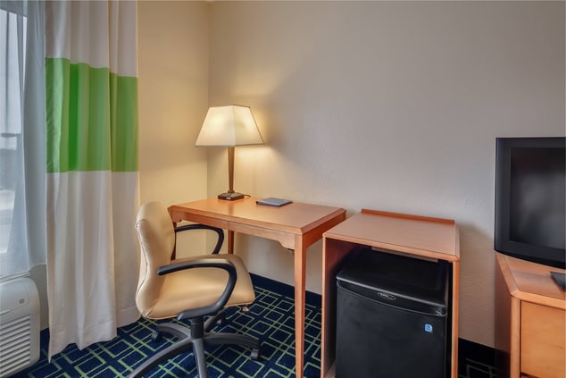  Hotel Suites in Jacksonville Beach