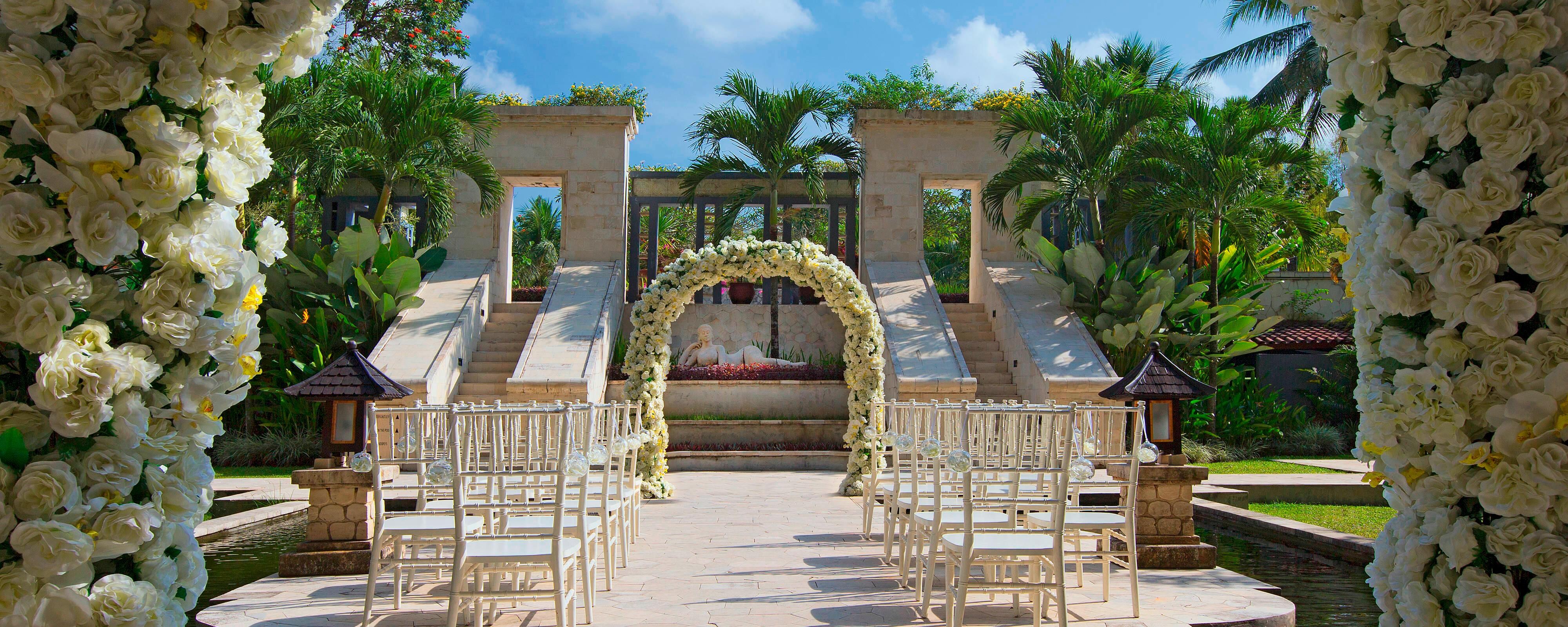 Outdoor Wedding Venue in Jogja | Sheraton Mustika Yogyakarta Resort & Spa