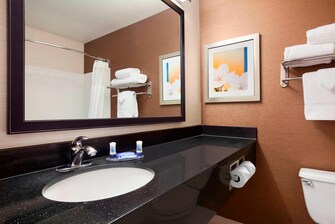 hotel toiletries in lansing michigan