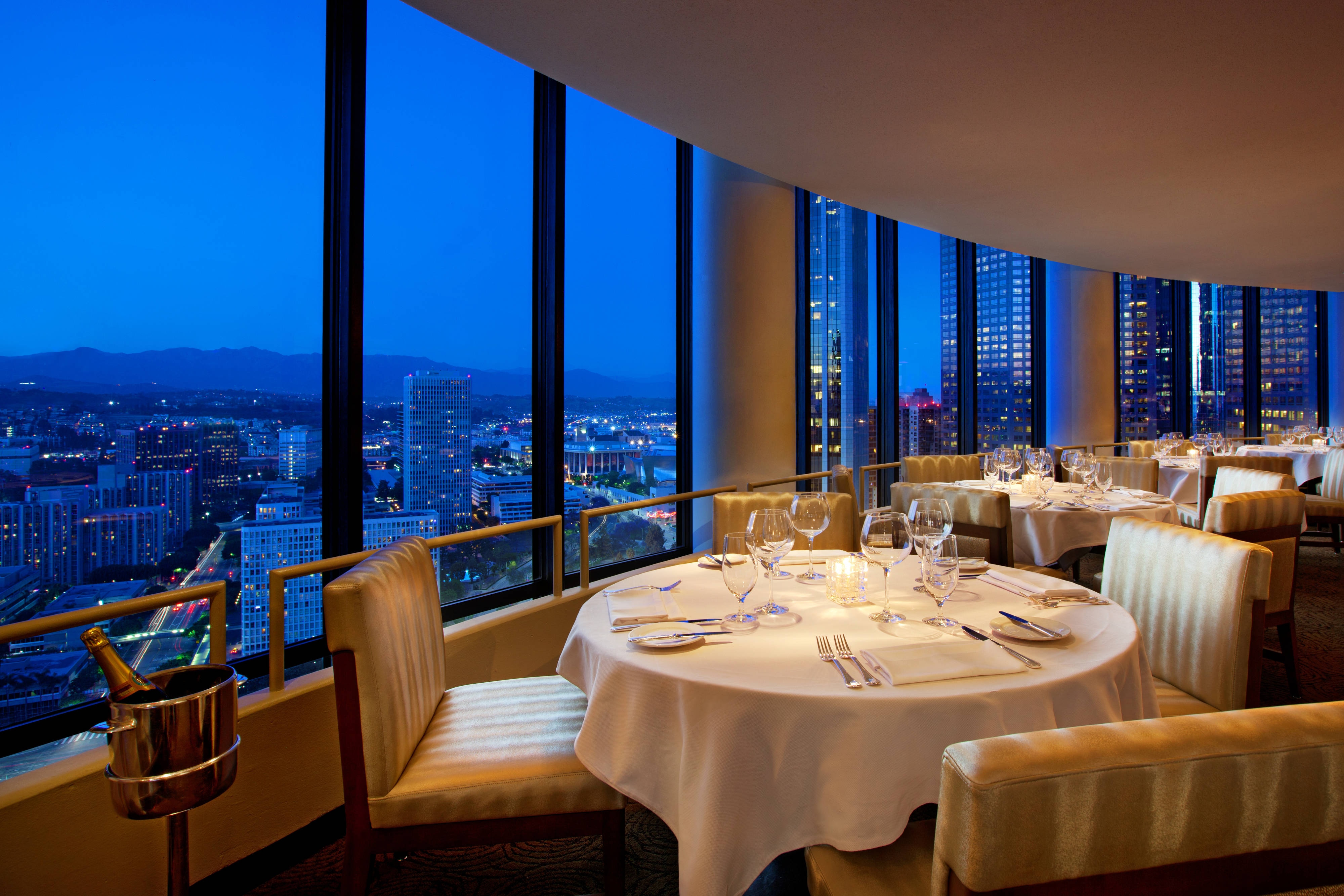 Downtown LA Restaurants The Westin Bonaventure Hotel & Suites, Los