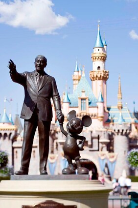 Disney Statue & Mickey Mouse
