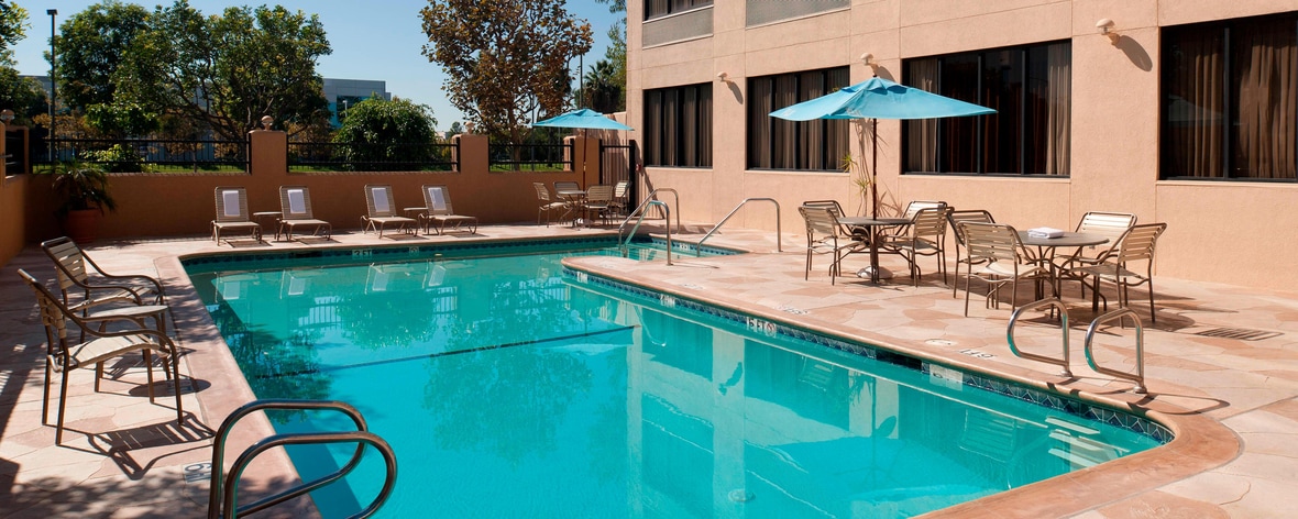 泳池：加利福尼亚州塞浦路斯酒店 