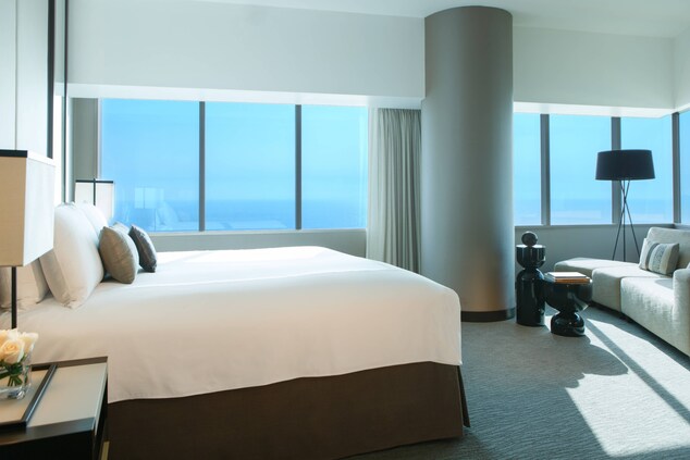 Ocean view suite in Lima