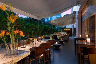 Maras Restaurant - Terrace