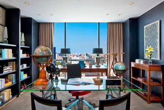 Presidential Suite - Study
