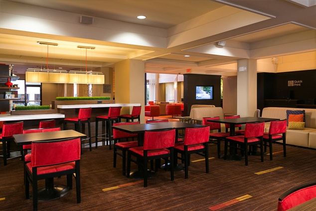 The Bistro - Dinning Area
