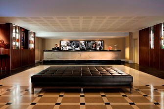 Melbourne Luxury Hotel Lobby