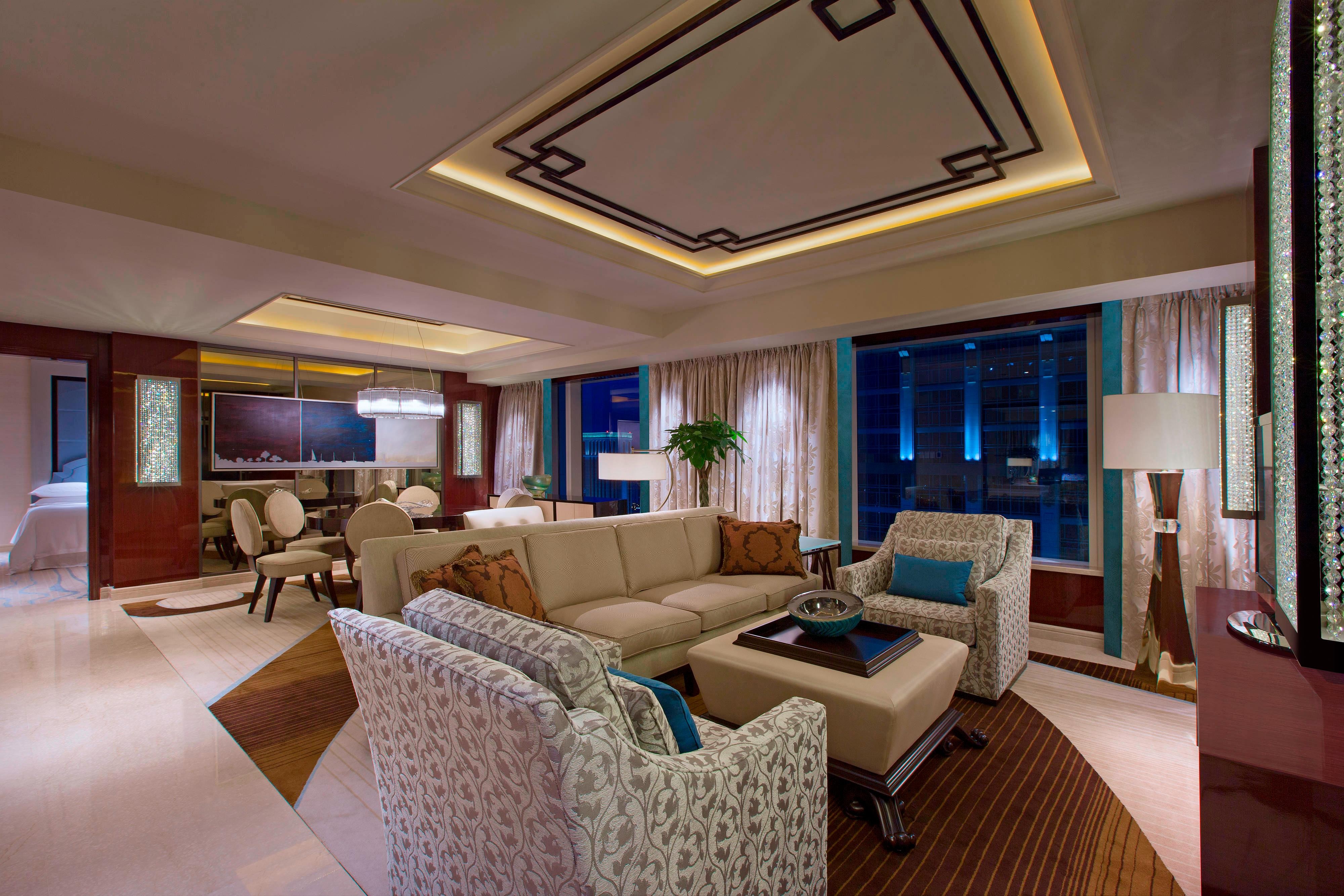 Ambassador Suite - Living Room
