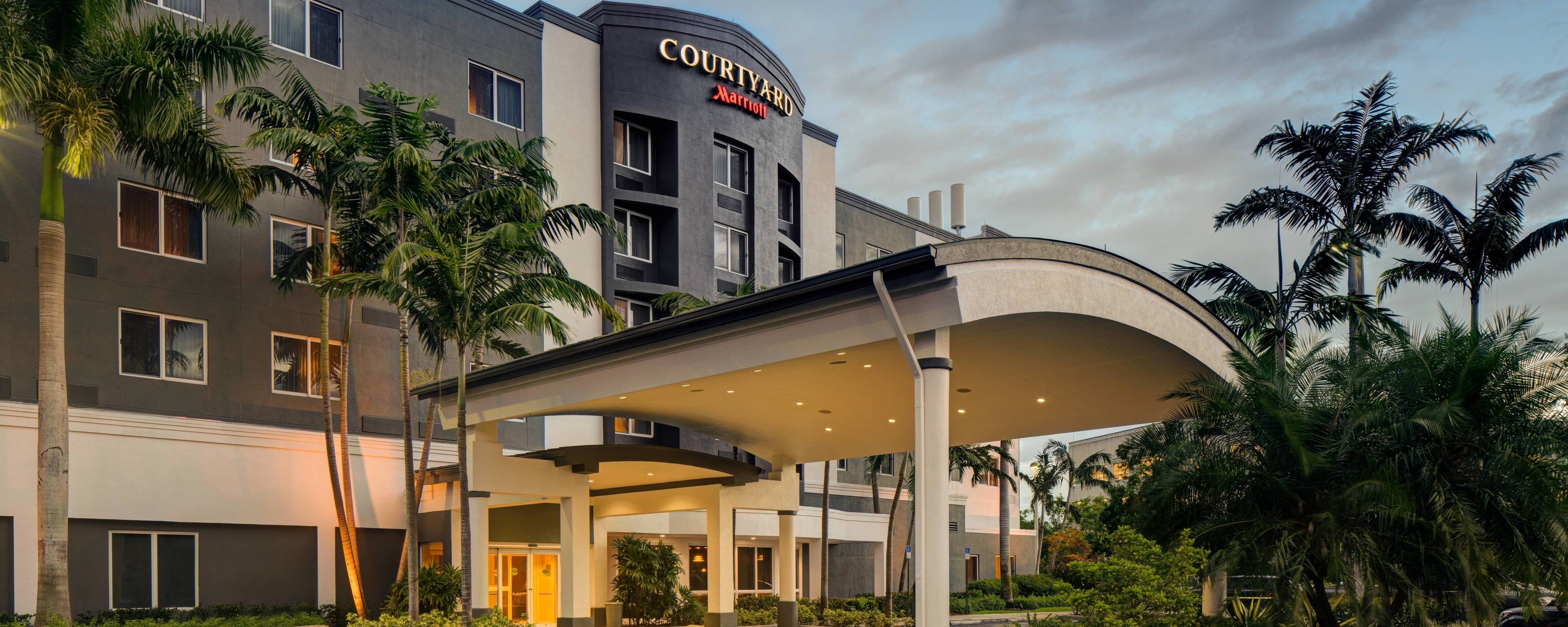 West Miami Hotels in Doral, Florida | Courtyard Miami West/FL Turnpike