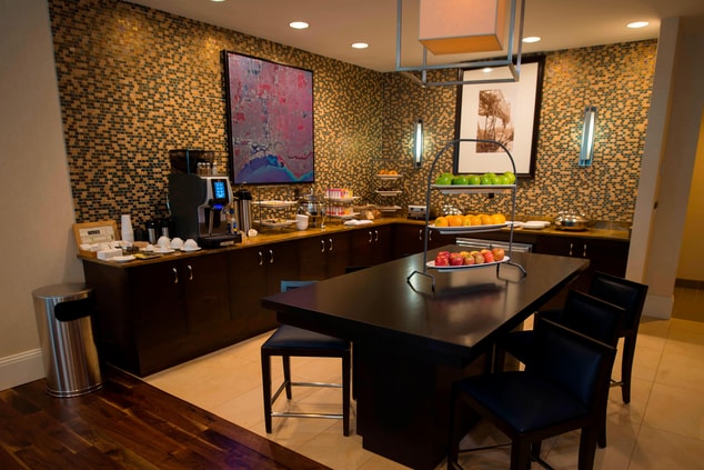 Concierge Lounge – Breakfast Buffet
