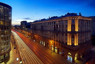 Вид из отеля на улицу. 1-я Тверская-Ямская