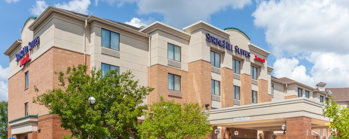 All-Suites Hotel in St. Louis Park, MN | SpringHill Suites