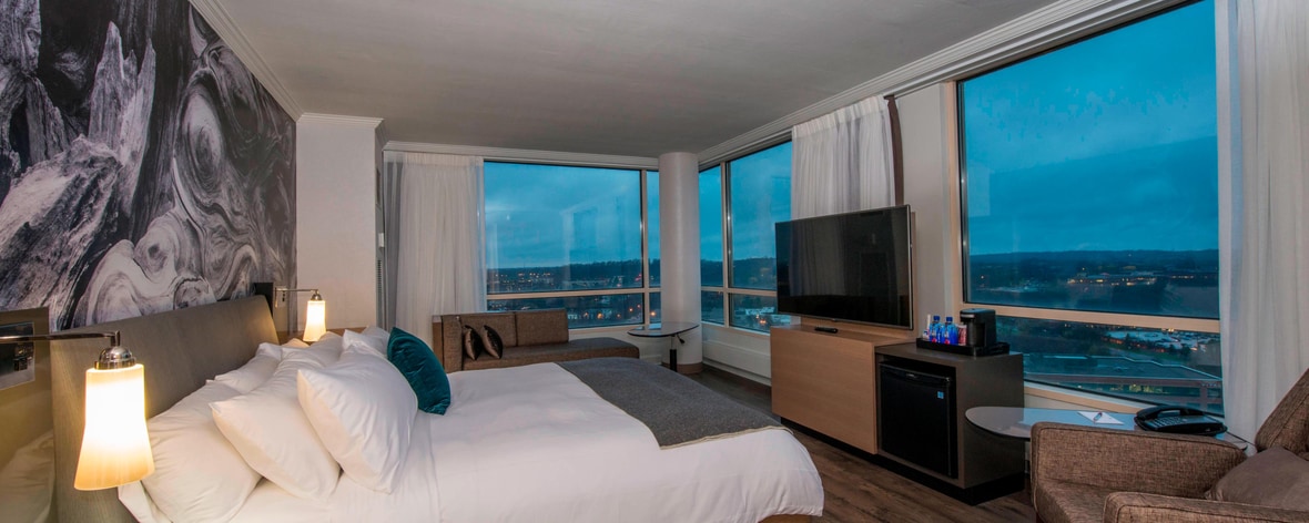 Habitación ejecutiva con cama de tamaño King en hotel de Minnetonka
