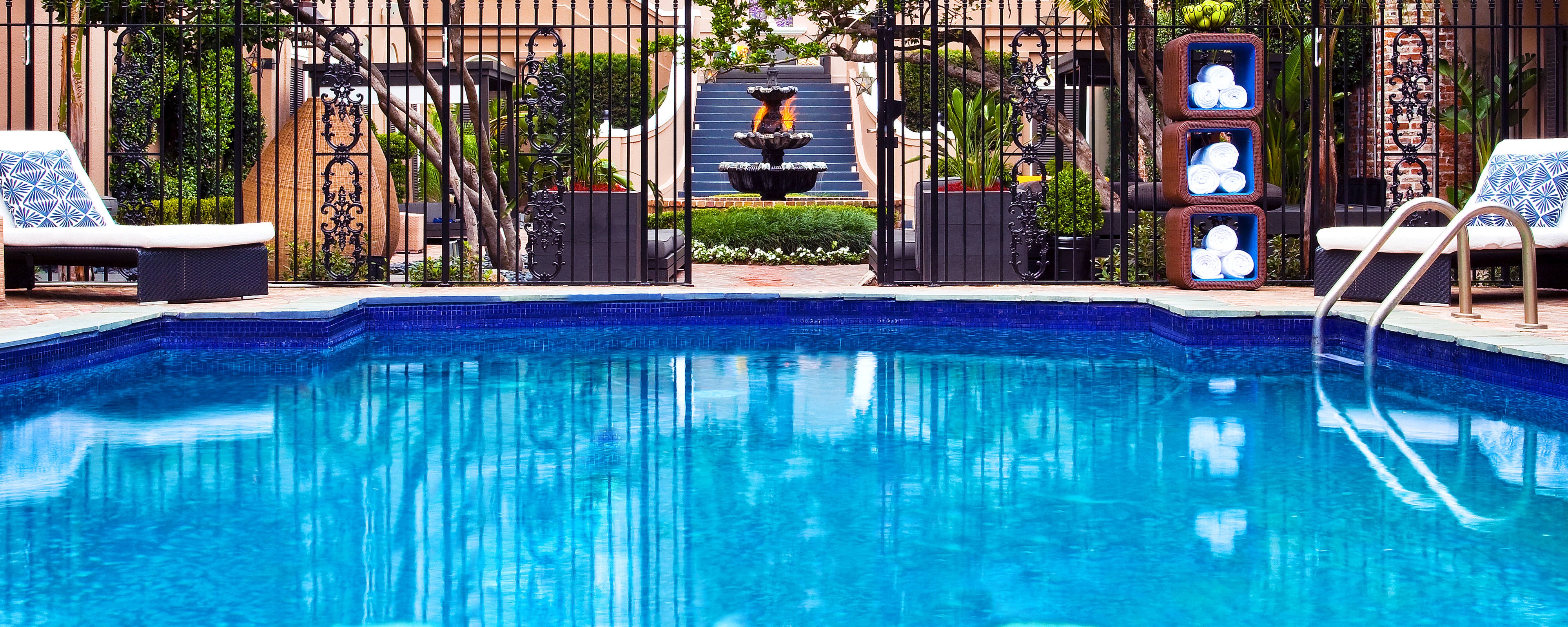 Hotel in New Orleans with Outdoor Pool W New Orleans French Quarter