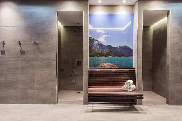 Munich hotel spa shower area