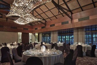 Ballroom Mulu Marriott banquet setup