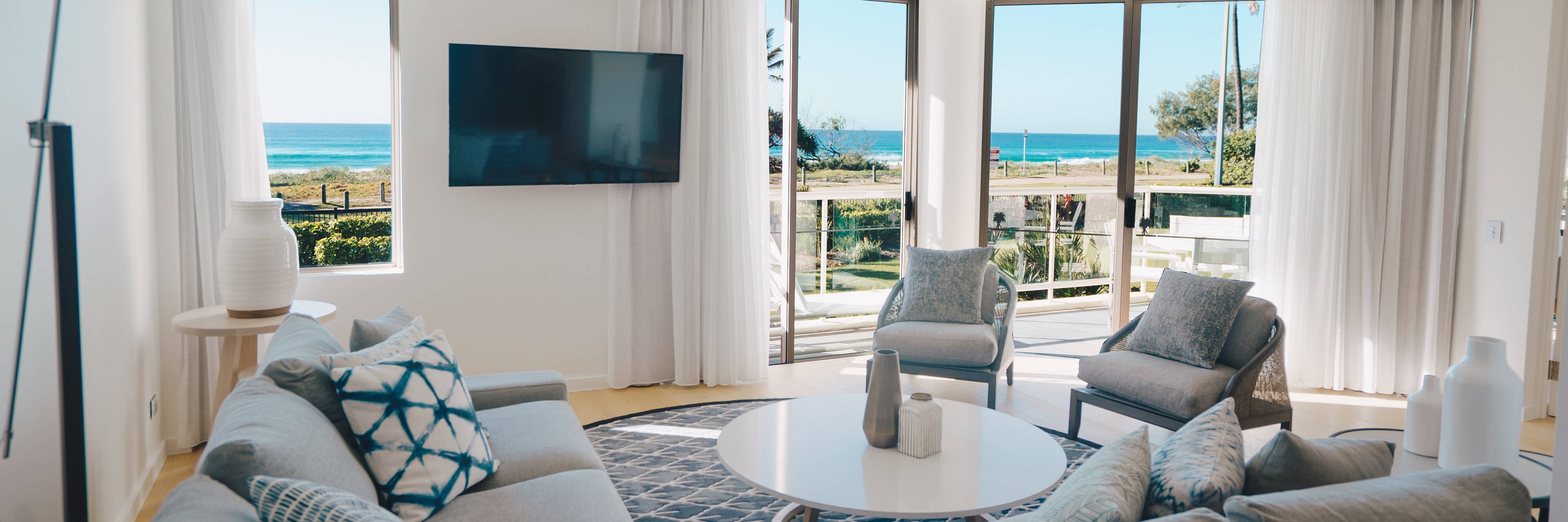Two-Bedroom Ocean Villa - Lounge