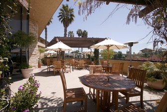 Alexander s Restaurant - patio