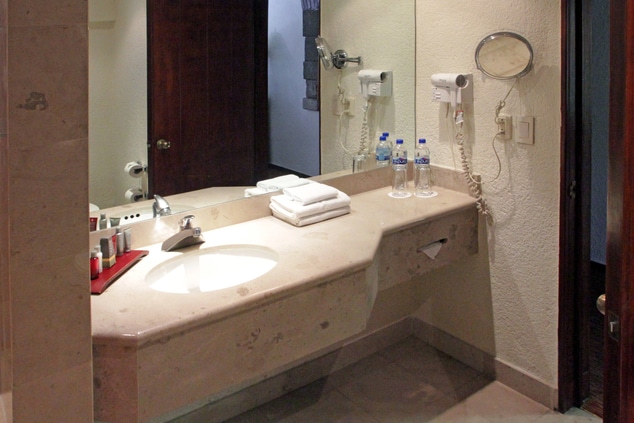 Bathroom amenities Puebla hotel
