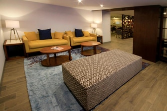 Lounge del gran salón del hotel en Puebla