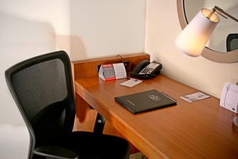 Suite Work Desk