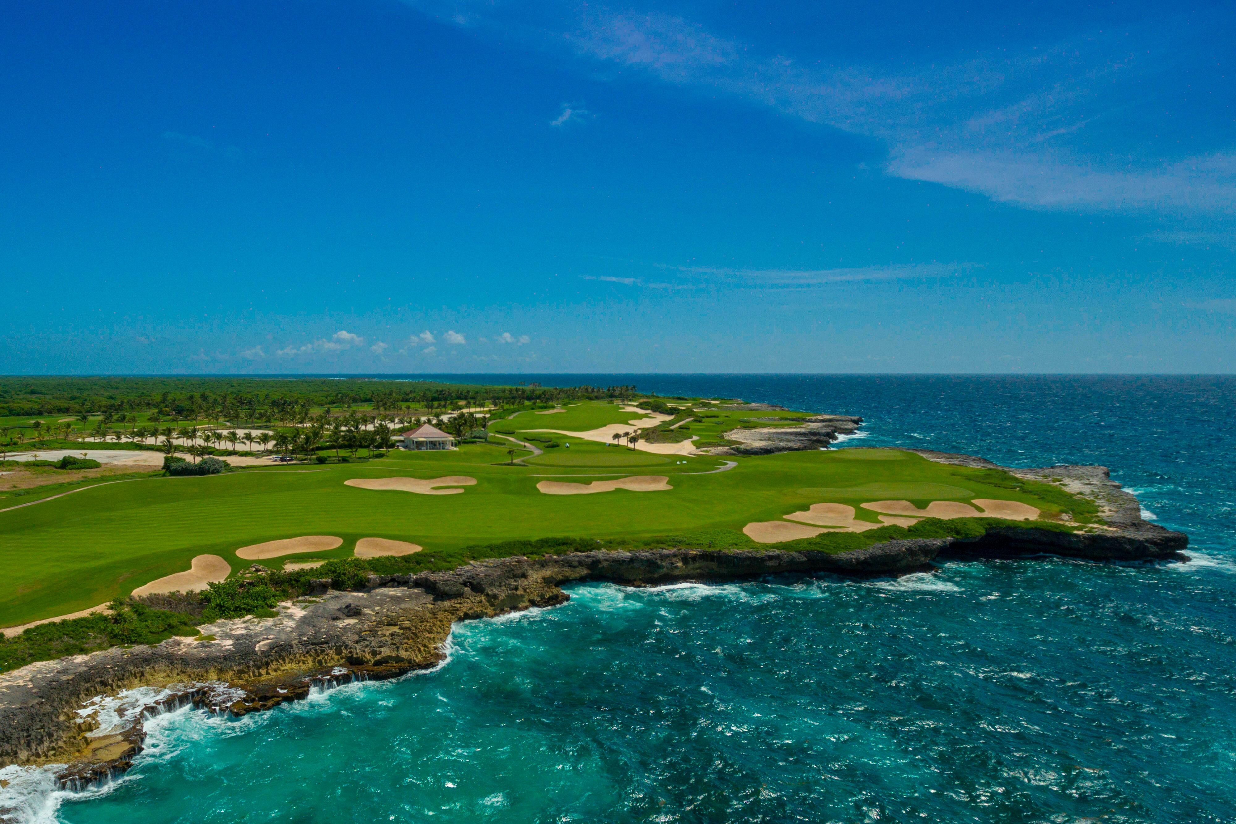 Corales Golf Course 18 hole