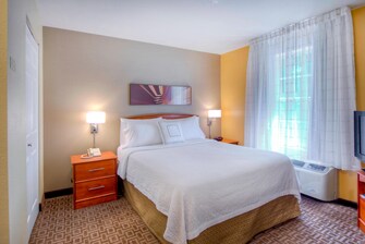 One-Bedroom Suite – Sleeping Area