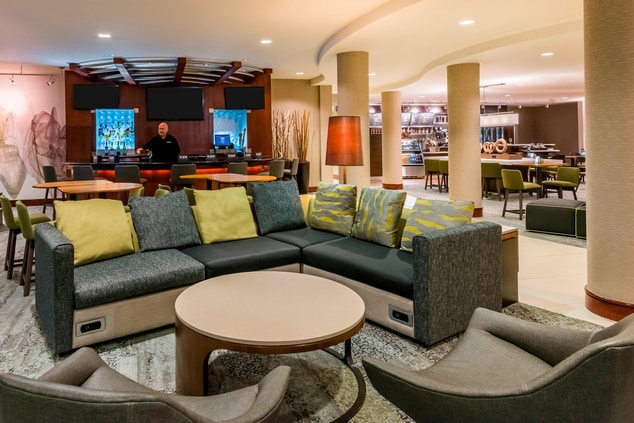 Fort Myers Hotel Lounge