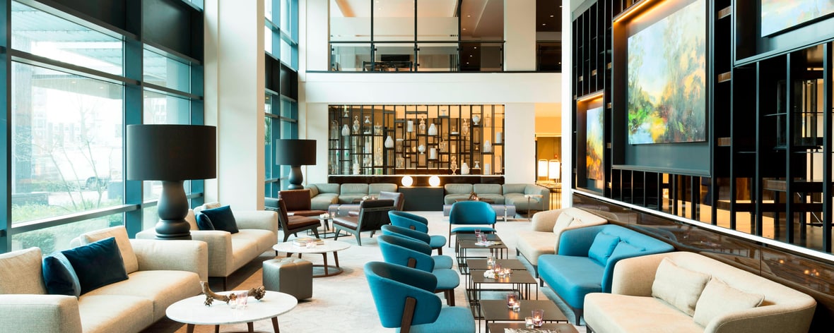Área de lobby y bar, hotel de La Haya