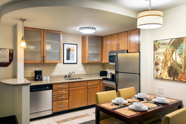 Oceaside San Diego Hotel with Kitchens
