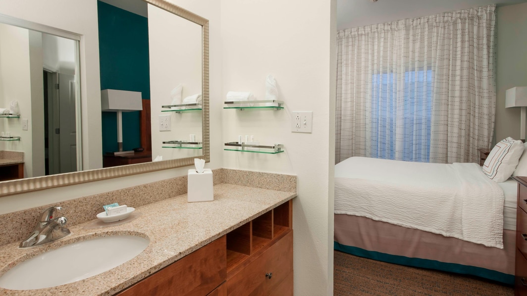 San Antonio Hotel Suite Bathroom