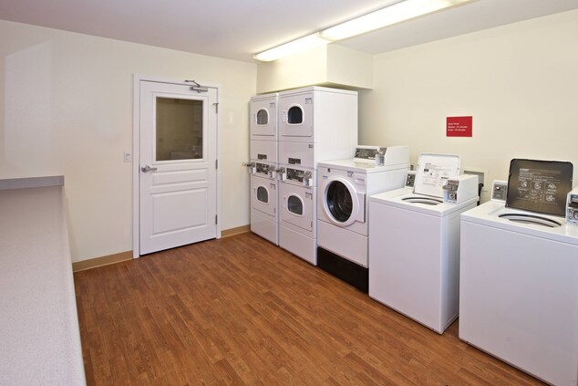 Guest Laundry TownePlace Suites hotel in Kent WA