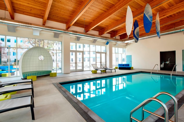 Splash indoor Pool