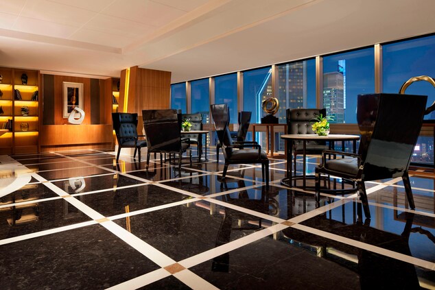 Shanghai hotel executive lounge