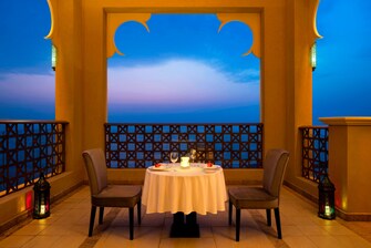 Emirati Suite - Terrace Dining
