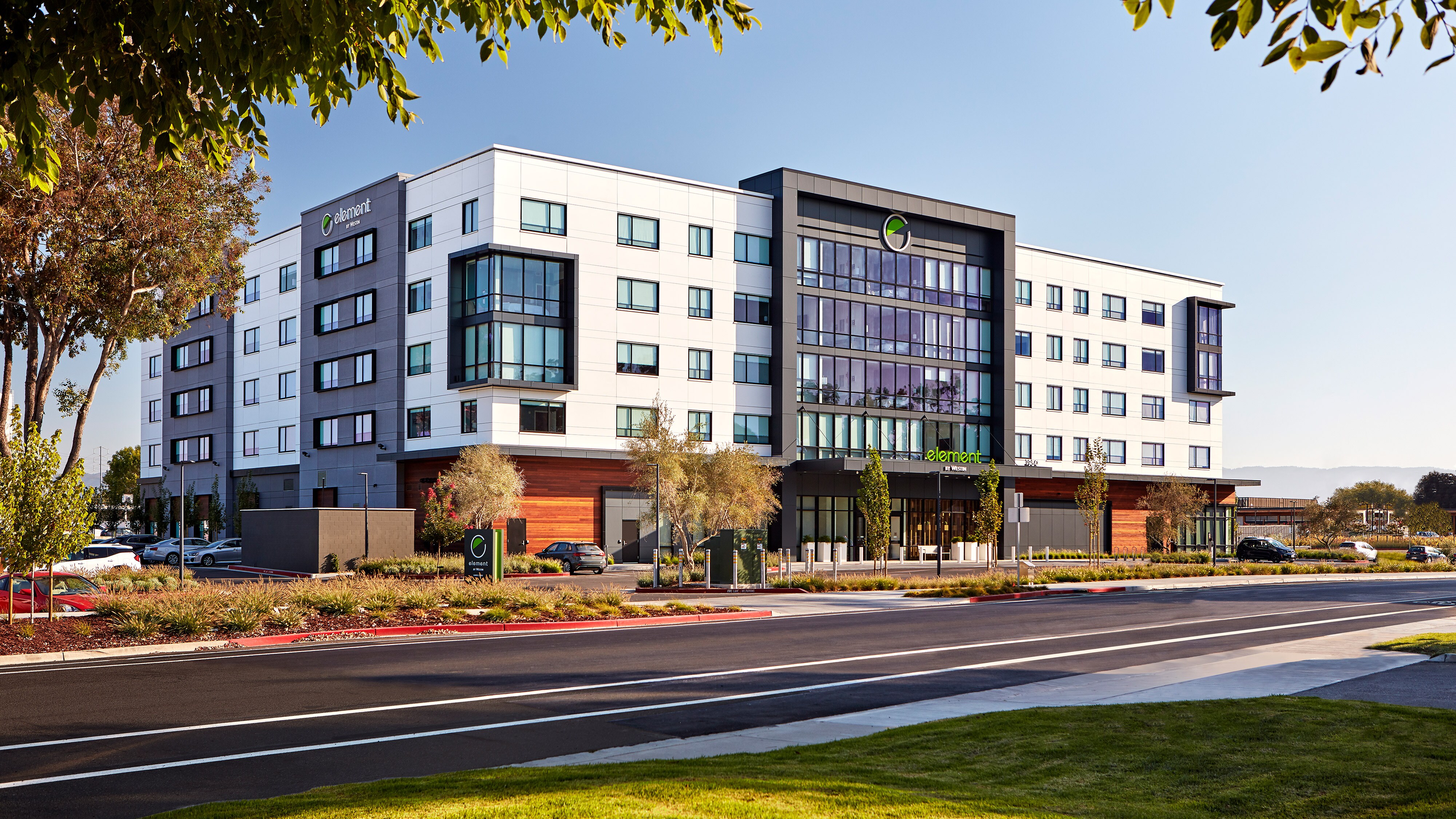 Element Santa Clara