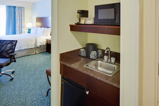 Hotel near Sarasota room amenities