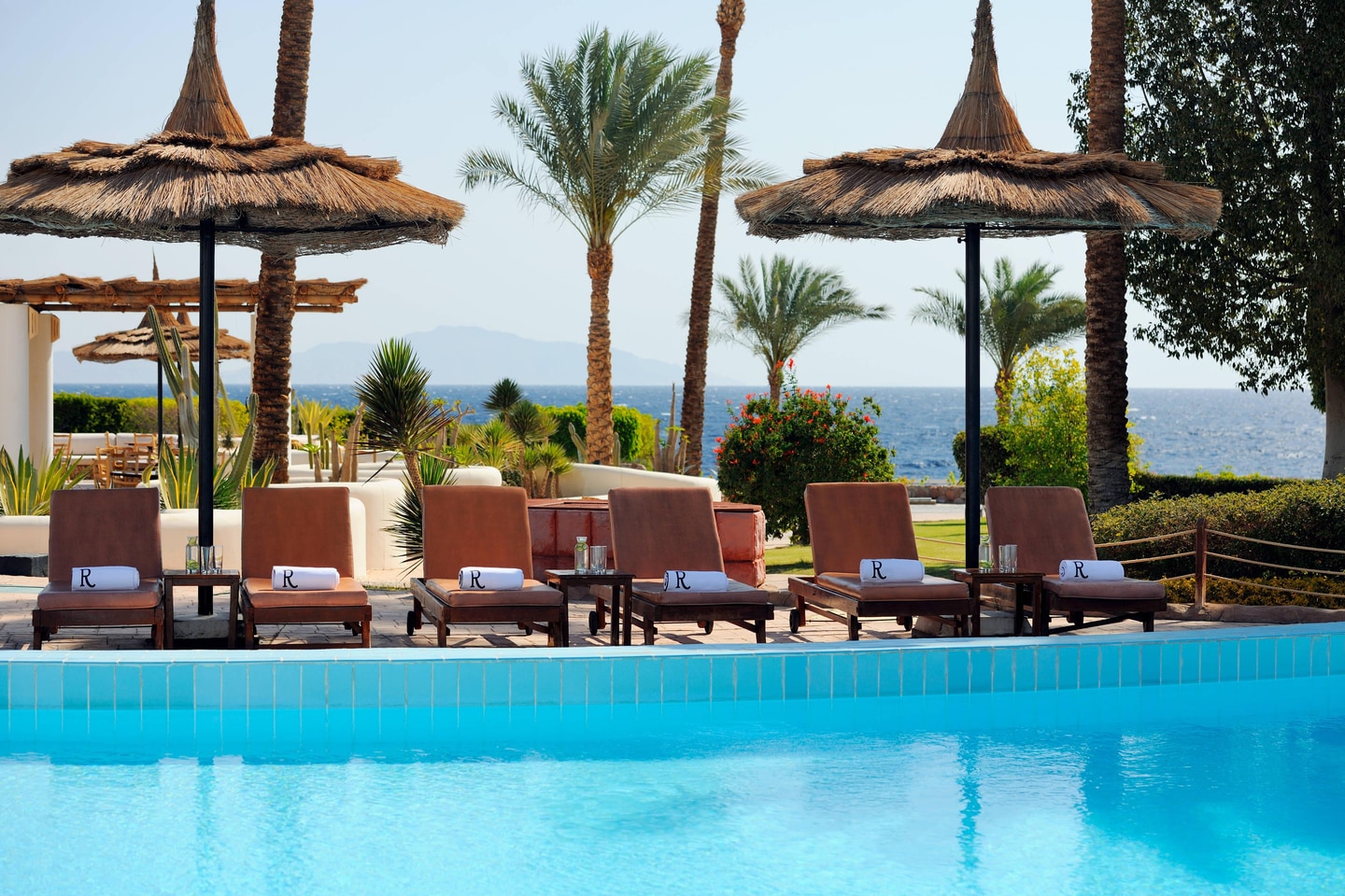 Бассейн курорта Renaissance Sharm El Sheikh Resort