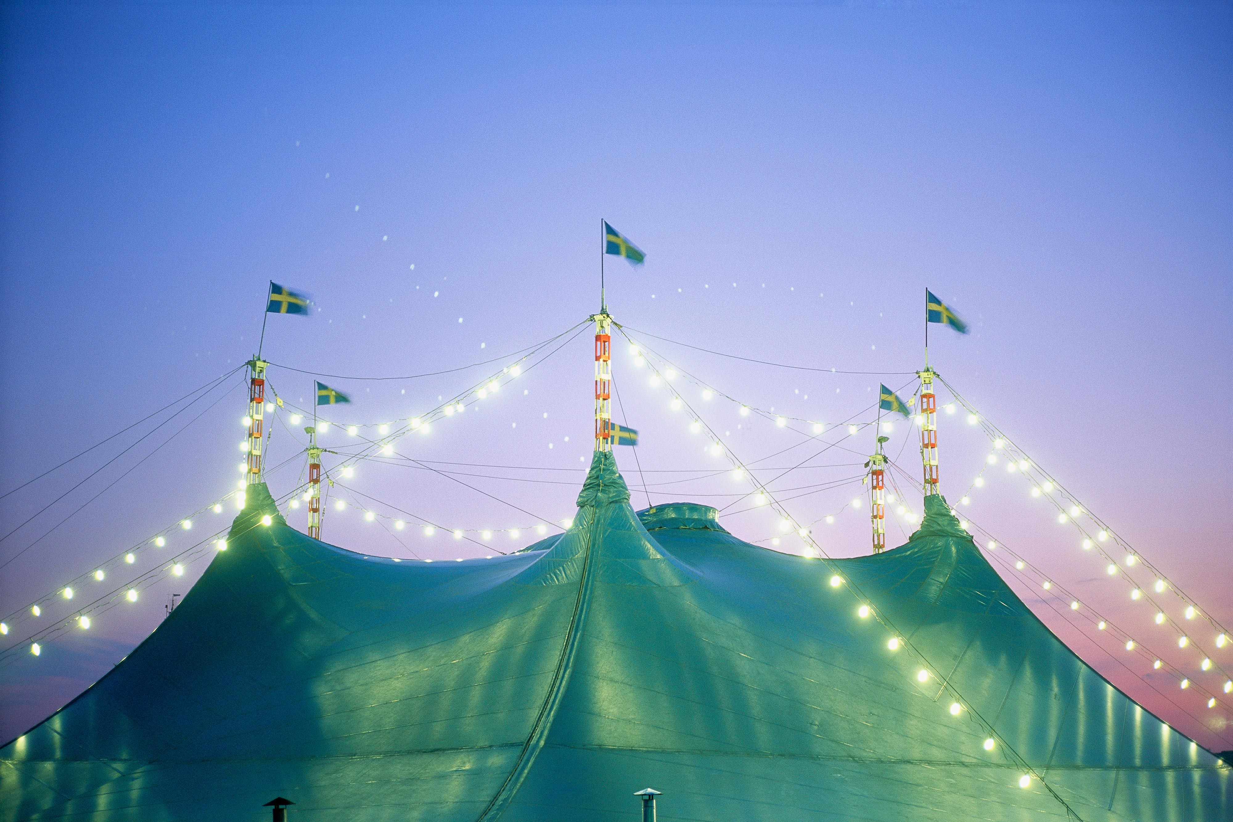 Circus tent;