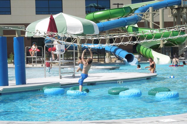 Kingsport Aquatic Center Water Slide