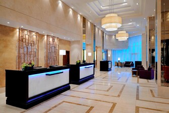Стойка регистрации в отеле Марриотт Астана