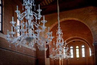 Chandeliers de l'espace dédié aux événements de l'hôtel de Venise