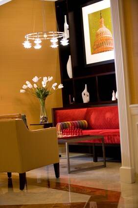 Fairfax Virginia hotel lobby seating