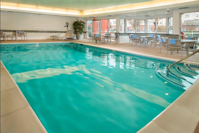Frederick Fairfield Hotel Indoor Pool