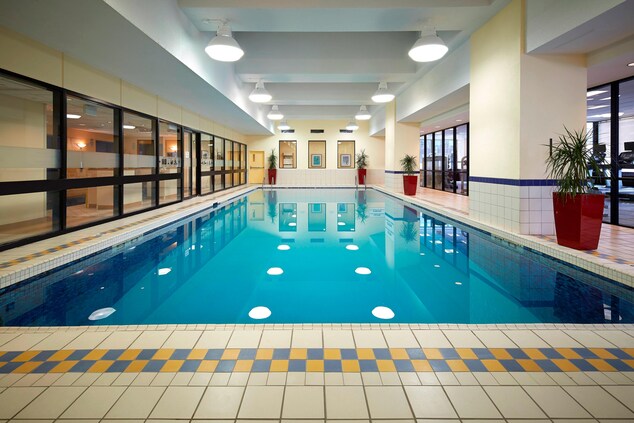 Ottawa hotel with indoor pool