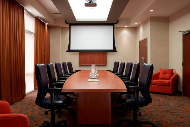 Meeting spaces near Montreal Airport